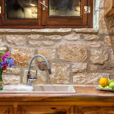 Вилла Phoebus *