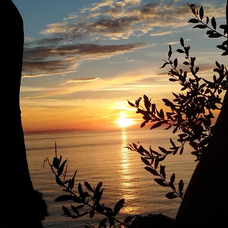 Phoebus * Ágios Matthaíos