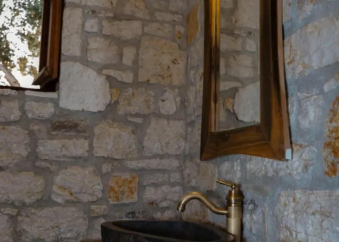 Phoebus Ágios Matthaíos