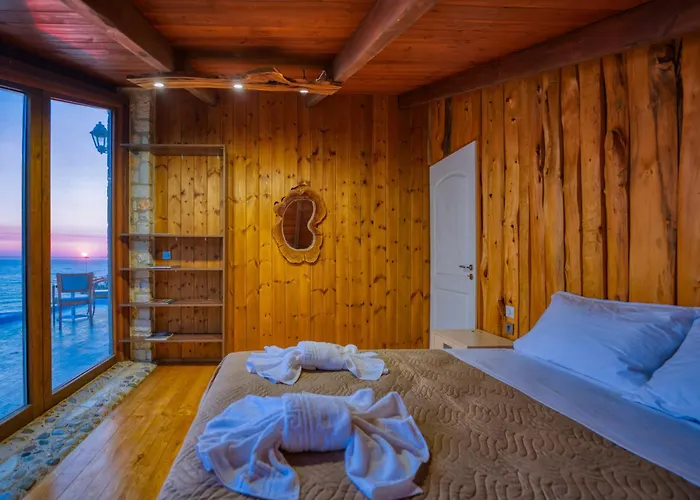 Phoebus Ágios Matthaíos