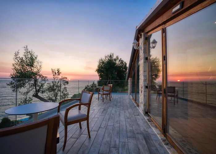 Phoebus Ágios Matthaíos